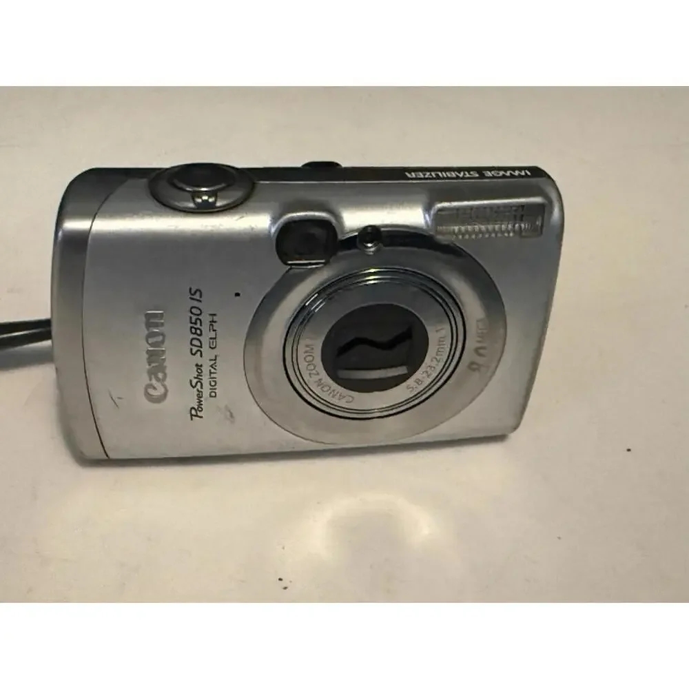 Canon PowerShot SD850 IS IXUS 950 IS 8.0MP Digital Camera Silver, Untested ,